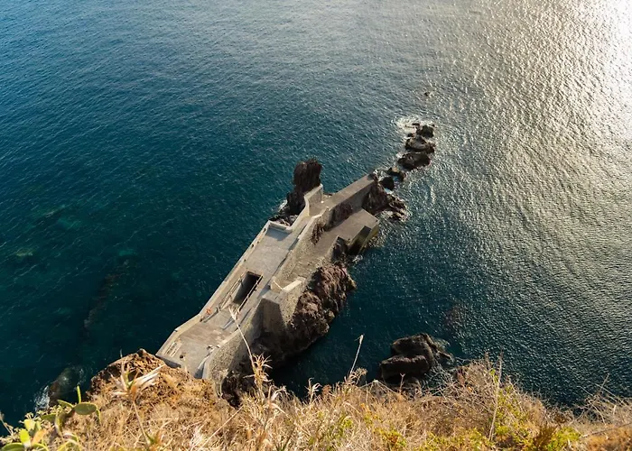 Villa Ponta Do Sol Apartment * 蓬他达维托亚
